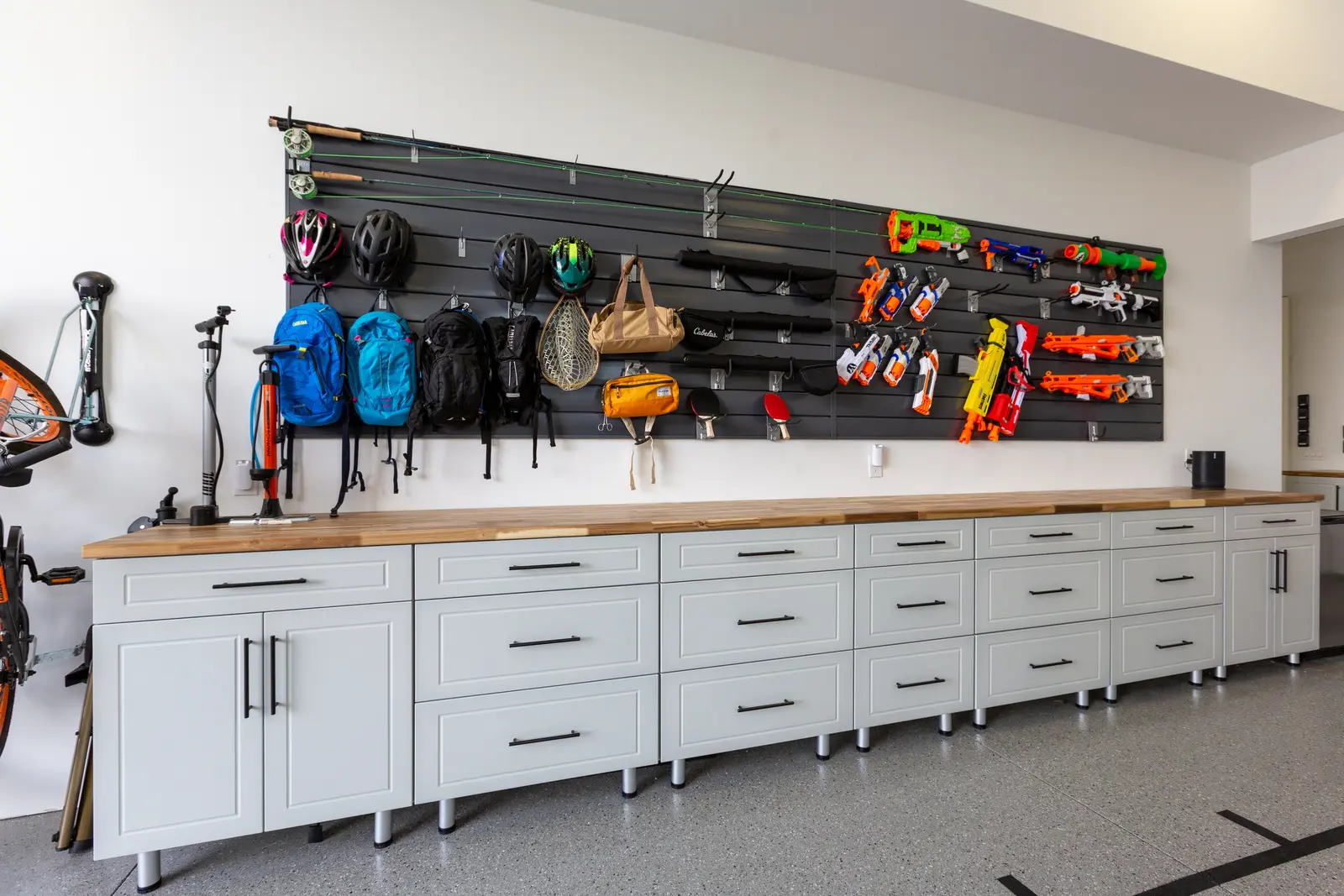 Burton platinum black cabinet overview