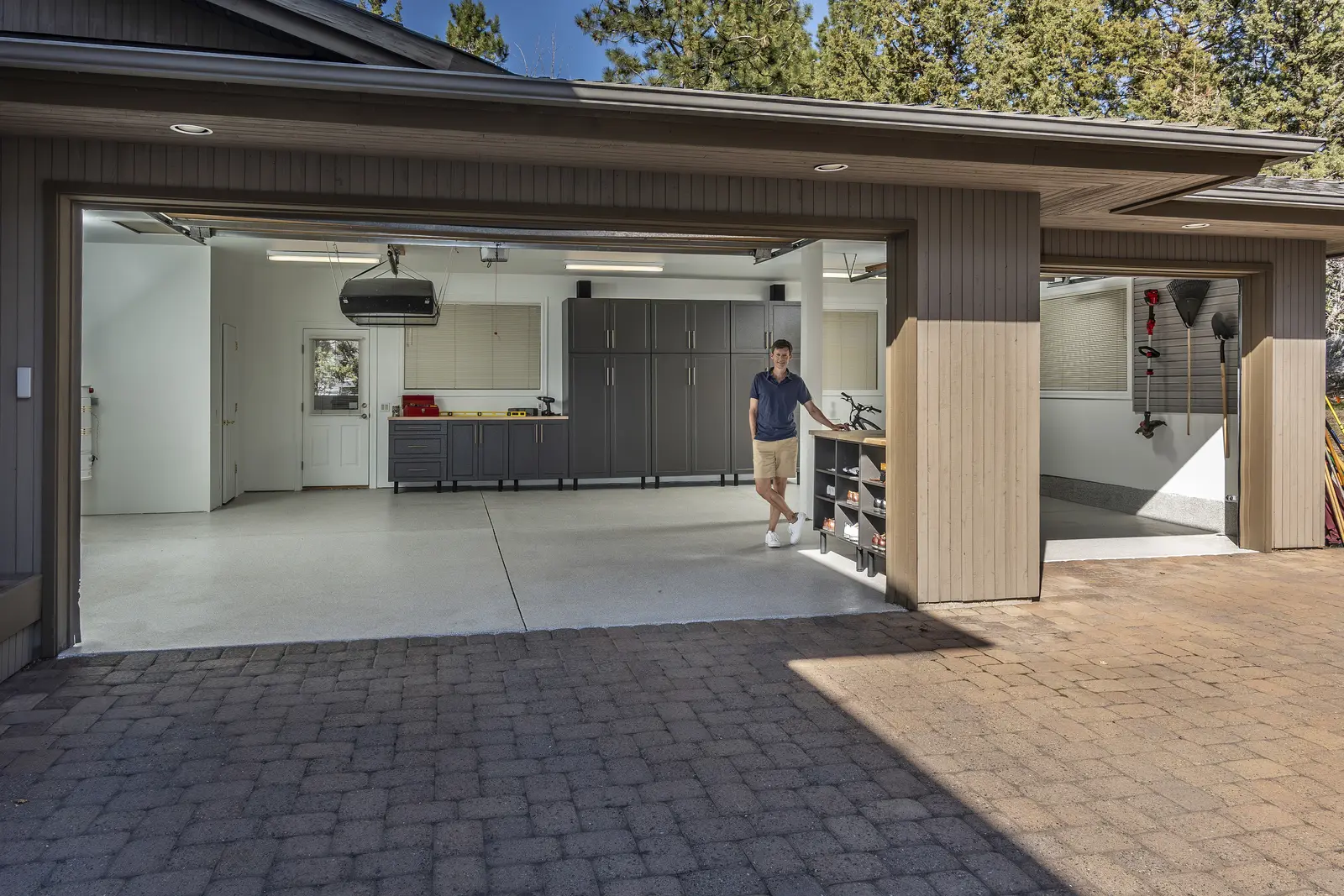 Custom garage cabinets project 1 in [ServiceAreaCity], [ServiceAreaRegion]