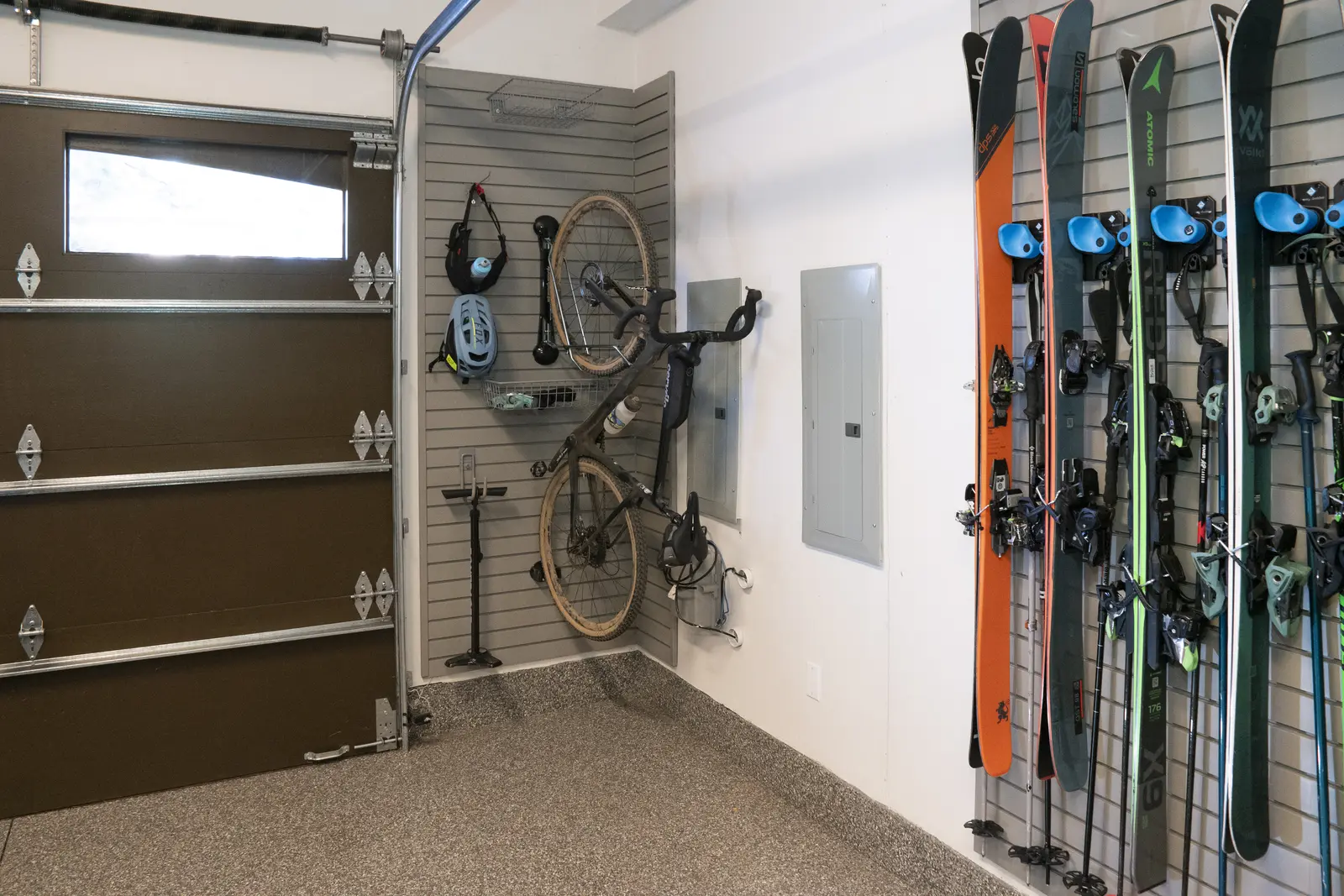 Custom garage cabinets project 7 in [ServiceAreaCity], [ServiceAreaRegion]